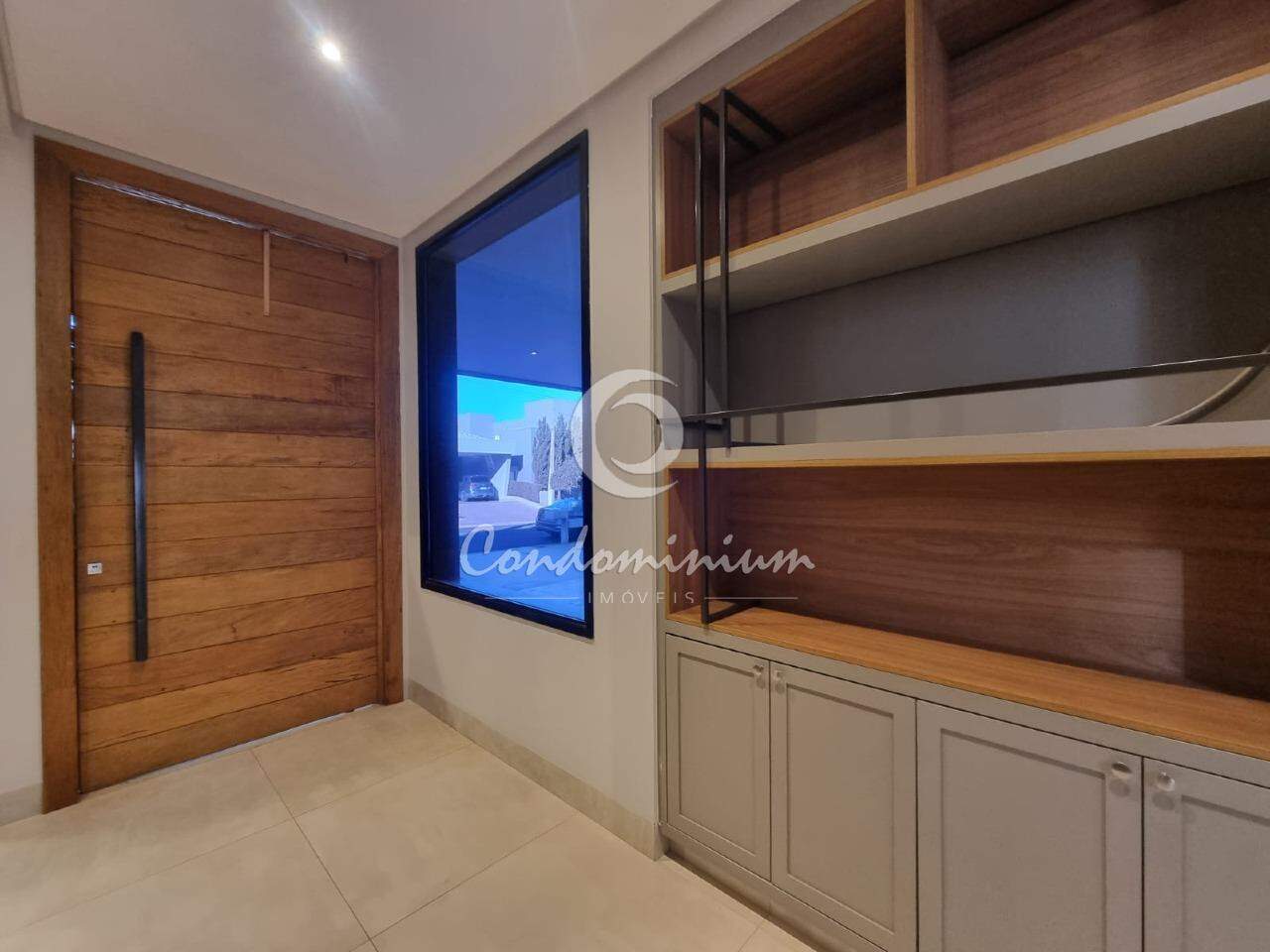 Casa de Condomínio com 4 quartos à venda, 316m² — foto 3 de 37