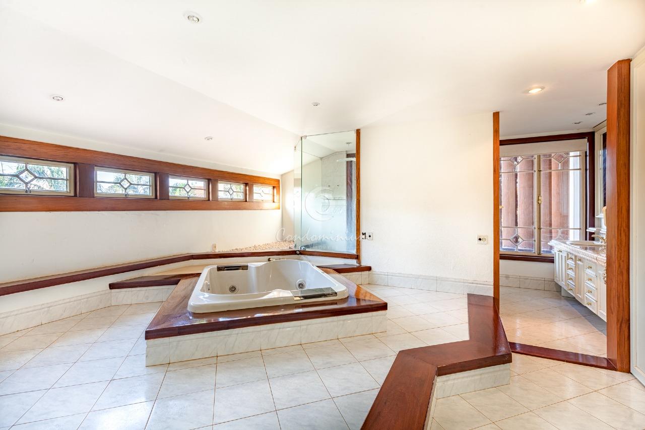 Casa de Condomínio com 3 quartos à venda, 550m² — foto 24 de 33