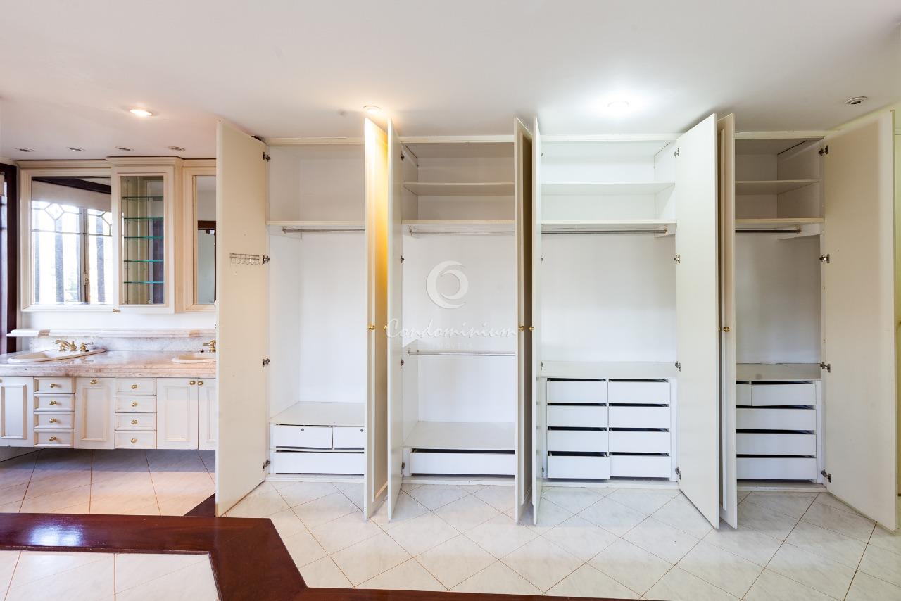 Casa de Condomínio com 3 quartos à venda, 550m² — foto 25 de 33