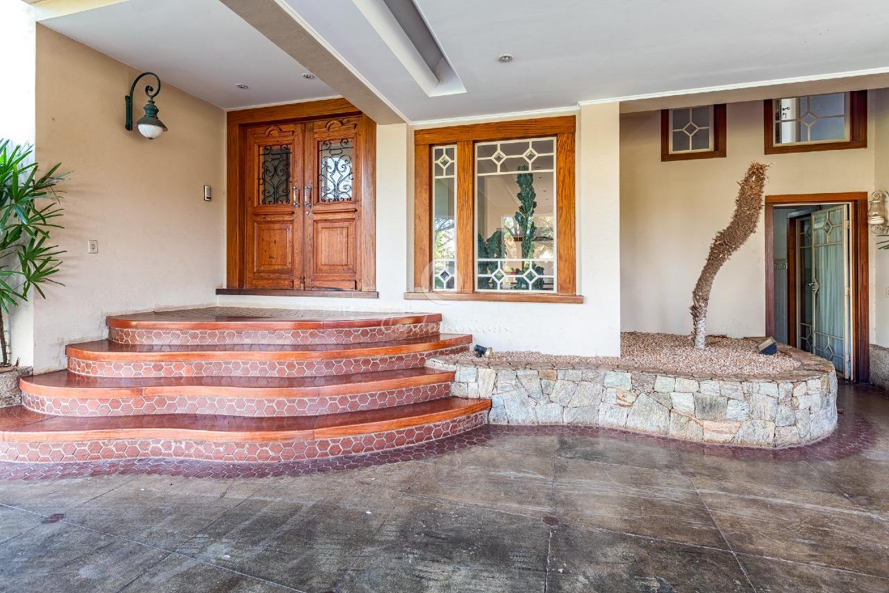 Casa de Condomínio com 3 quartos à venda, 550m² — foto 4 de 33