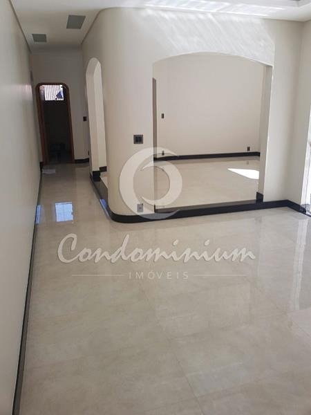 Casa  à venda, 379m² — foto 7 de 28