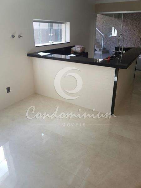 Casa  à venda, 379m² — foto 22 de 28