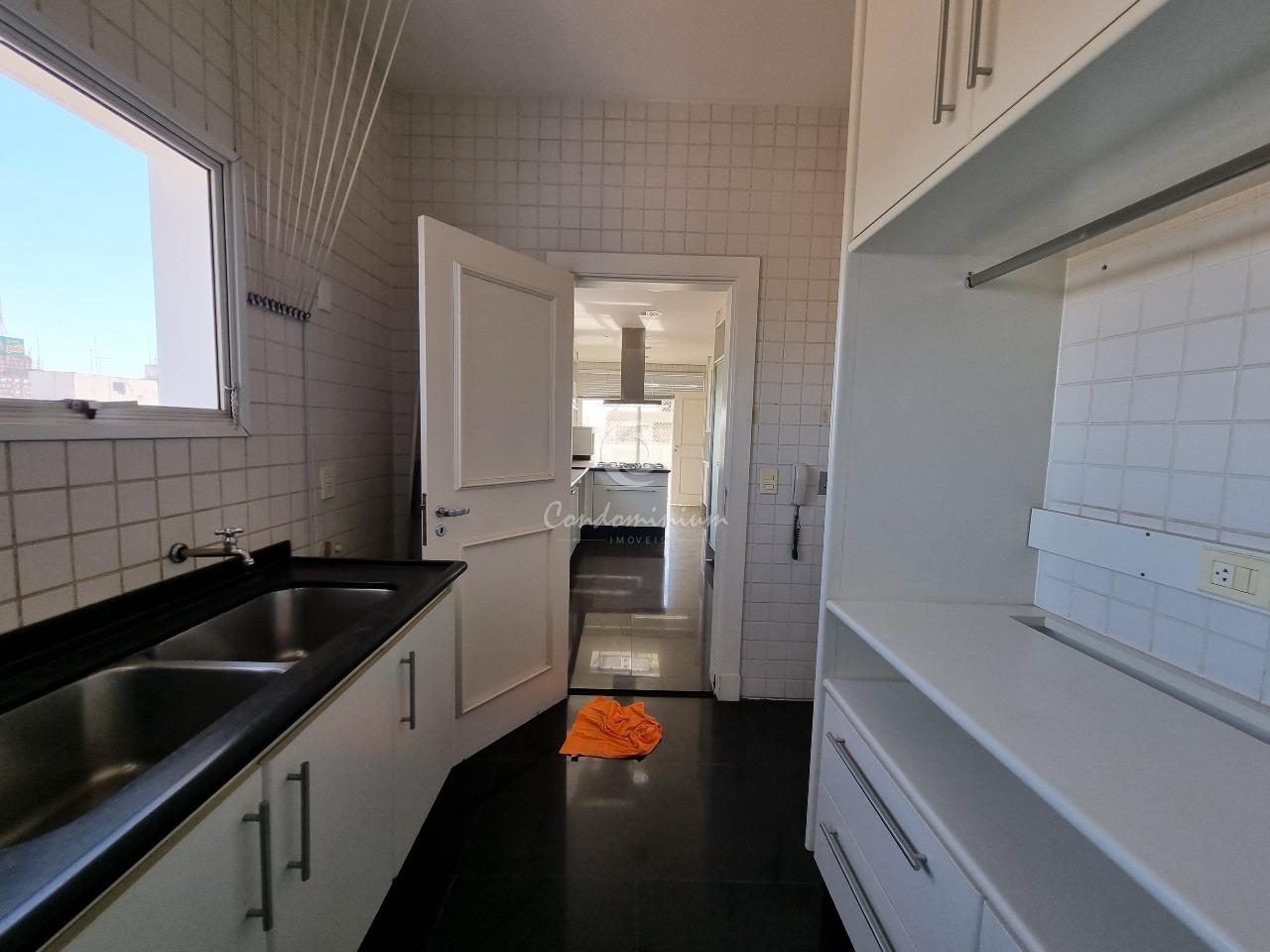 Apartamento com 3 quartos à venda, 270m² — foto 19 de 30