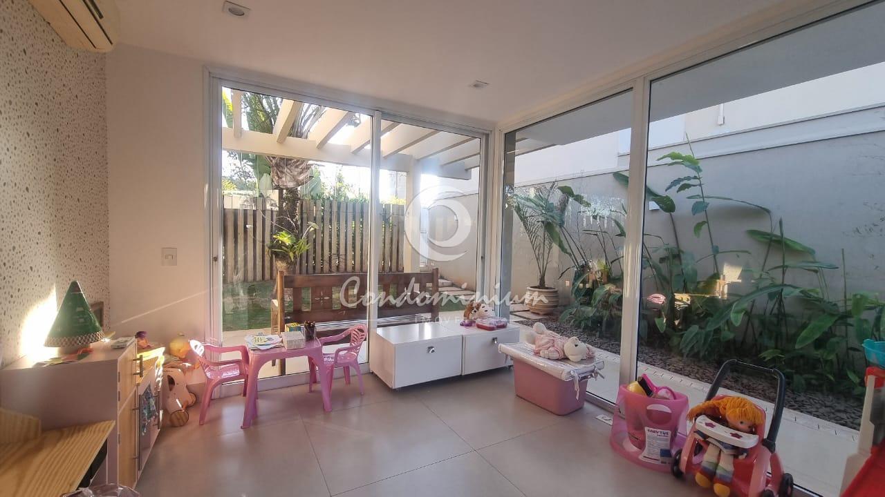 Casa de Condomínio com 4 quartos à venda, 552m² — foto 18 de 49