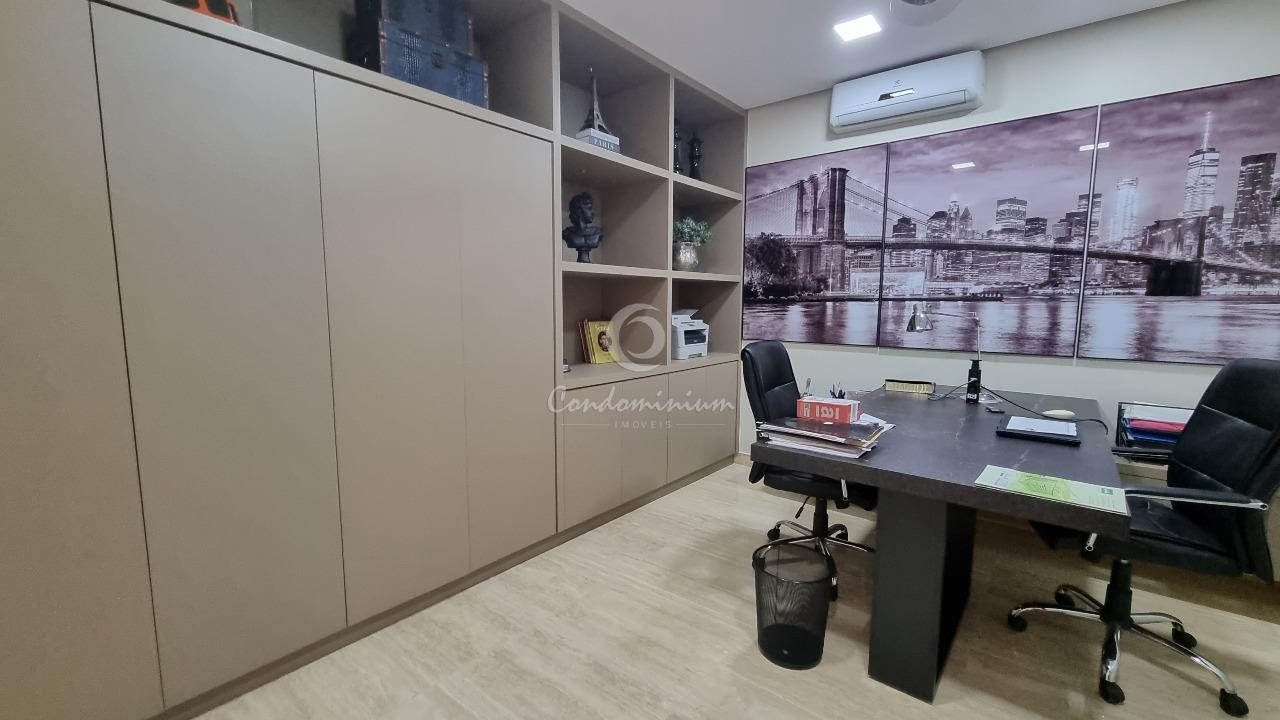 Casa de Condomínio com 4 quartos à venda, 450m² — foto 4 de 44