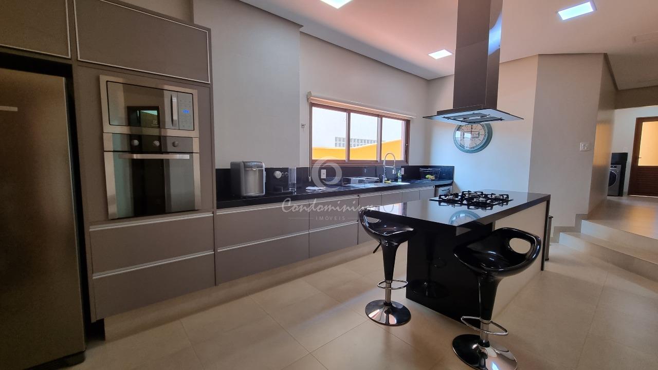 Casa de Condomínio com 4 quartos à venda, 450m² — foto 18 de 44