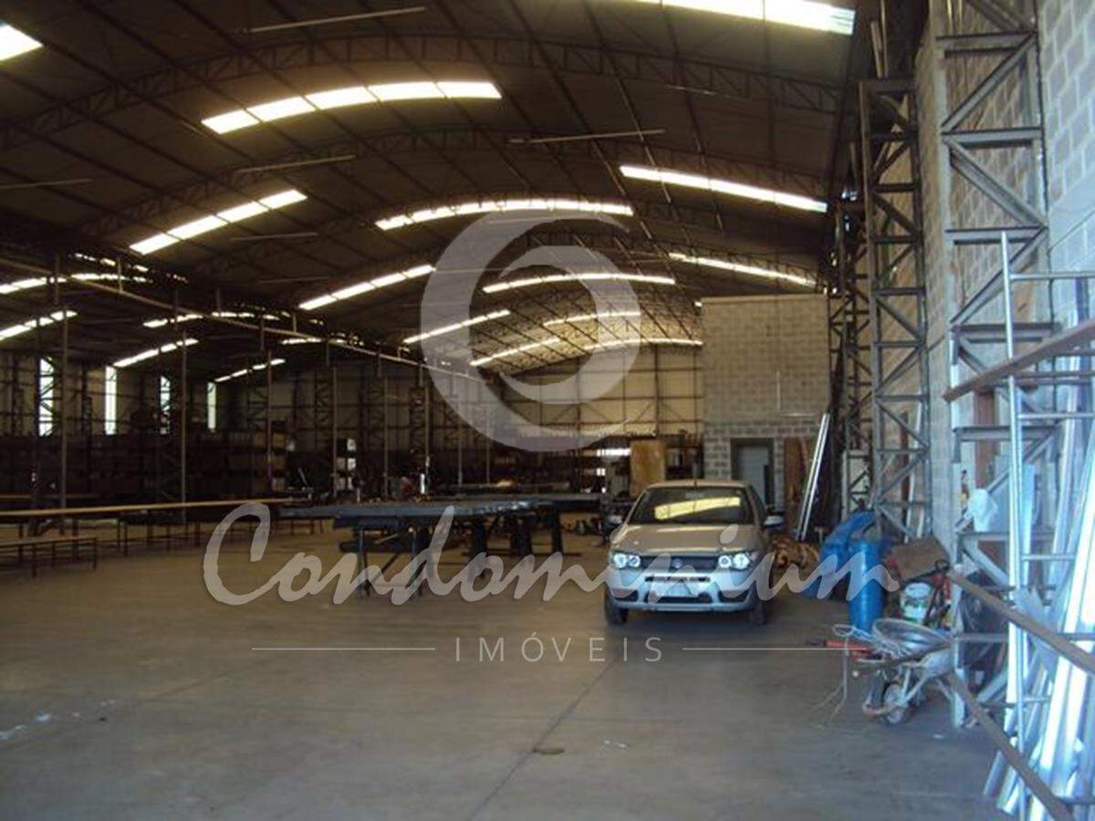 Galpão / Depósito / Armazém  à venda, 3600m² — foto 6 de 8
