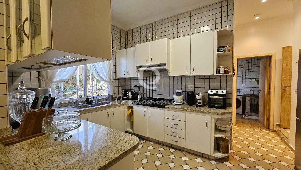 Casa de Condomínio com 3 quartos à venda, 460m² — foto 12 de 35