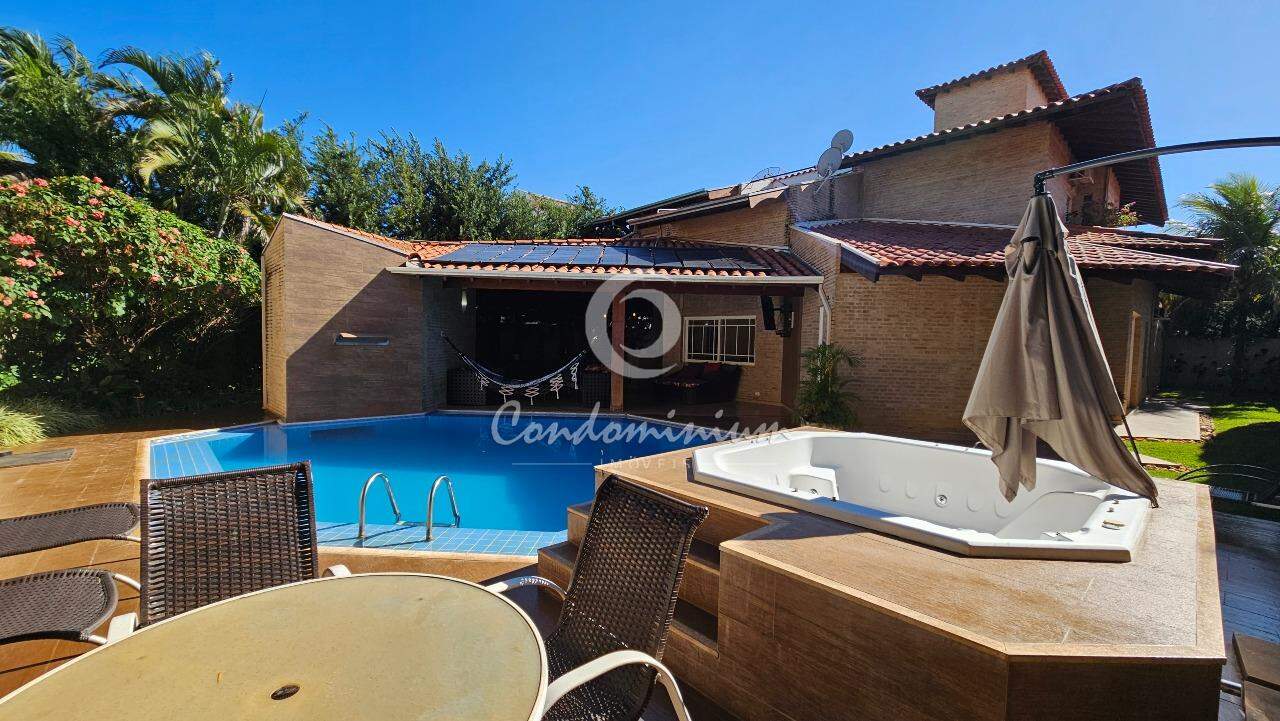 Casa de Condomínio com 3 quartos à venda, 460m² — foto 17 de 35