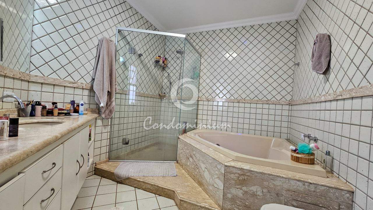 Casa de Condomínio com 3 quartos à venda, 460m² — foto 30 de 35