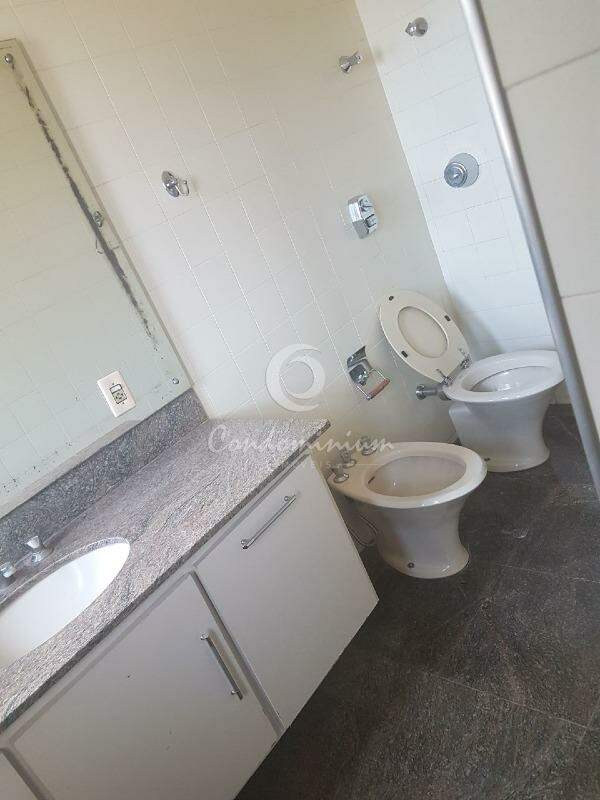 Imóvel Comercial com 5 quartos para aluguel, 650m² — foto 10 de 27