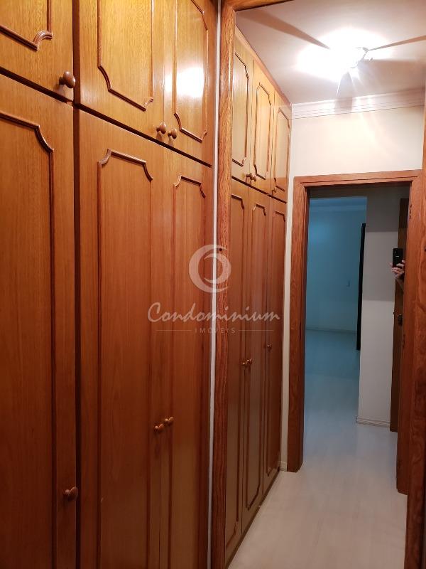 Apartamento com 4 quartos à venda, 226m² — foto 22 de 27