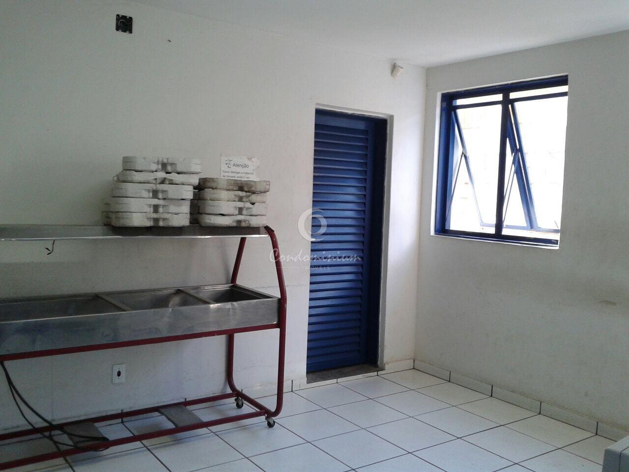 Galpão / Depósito / Armazém  à venda, 2196m² — foto 8 de 8