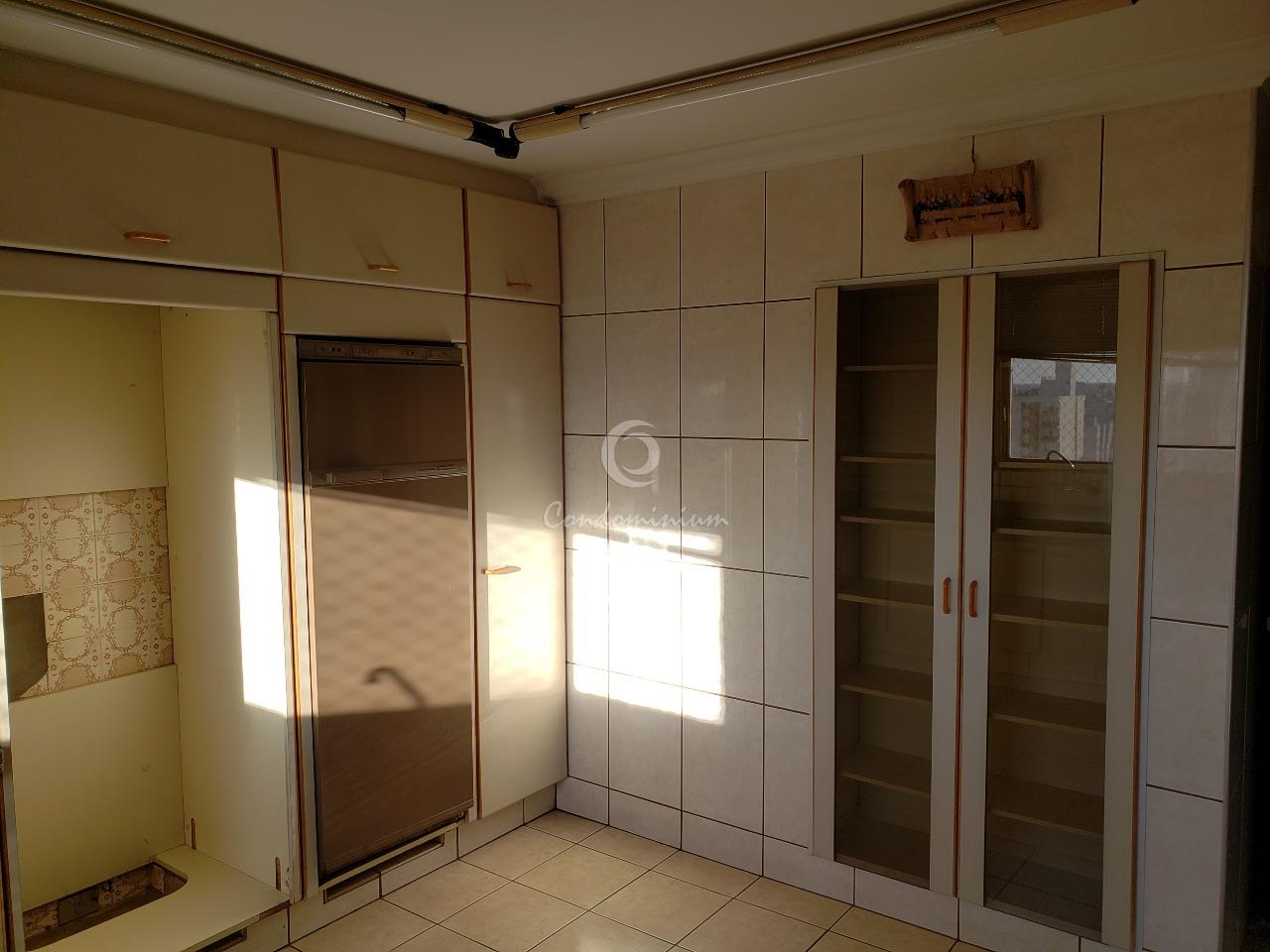 Apartamento com 4 quartos à venda, 360m² — foto 9 de 28