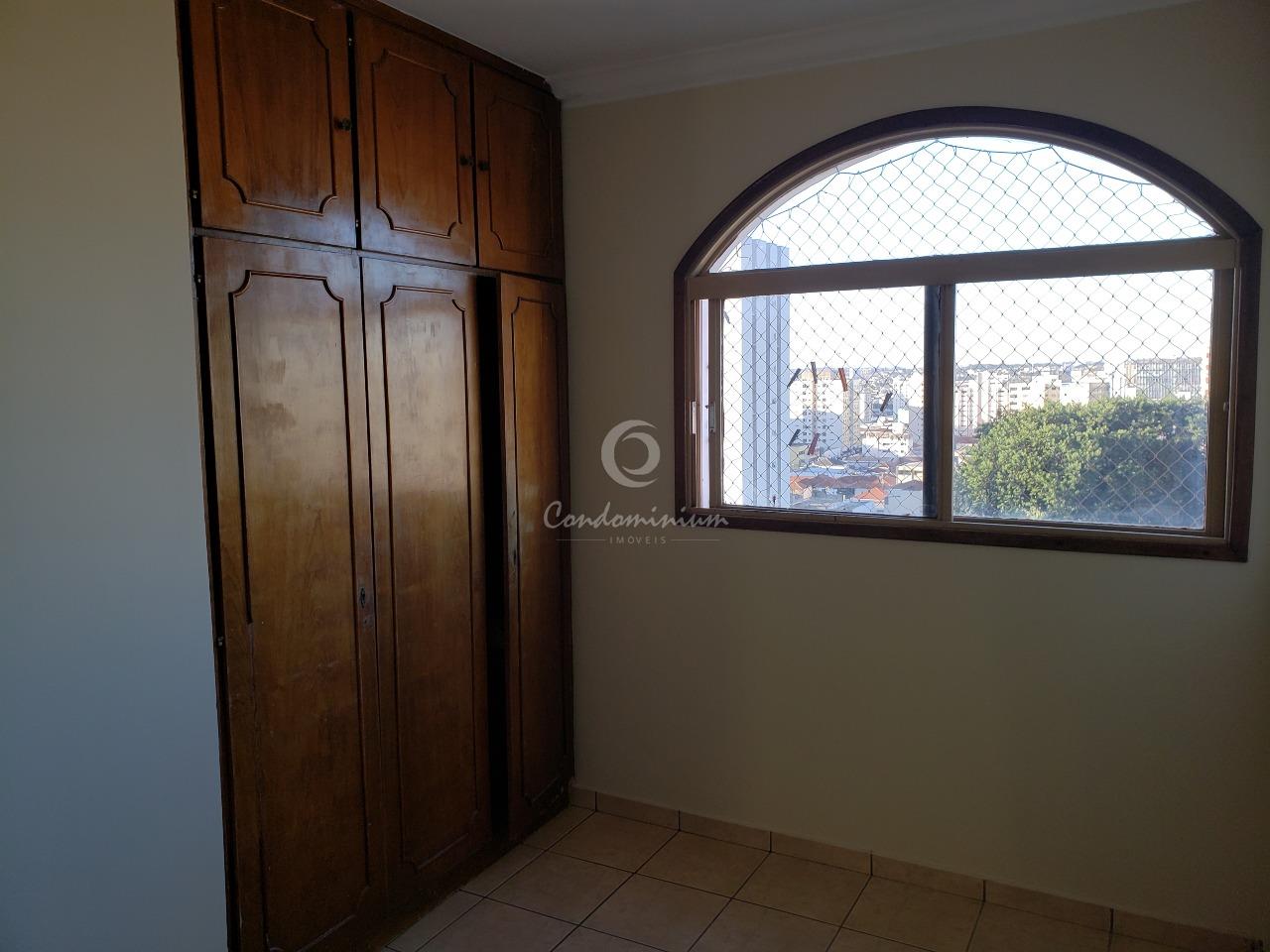 Apartamento com 4 quartos à venda, 360m² — foto 13 de 28