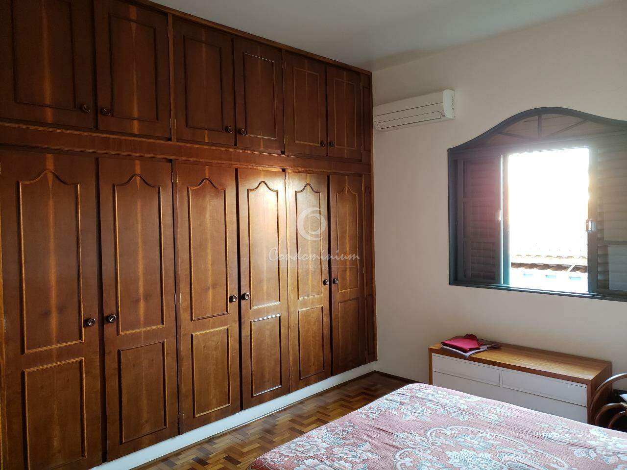 Casa com 5 quartos à venda, 400m² — foto 20 de 29