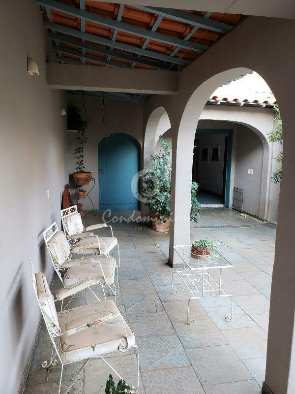Casa com 5 quartos à venda, 400m² — foto 27 de 29