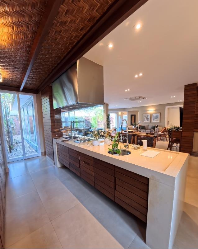 Casa de Condomínio com 4 quartos à venda, 464m² — foto 15 de 40