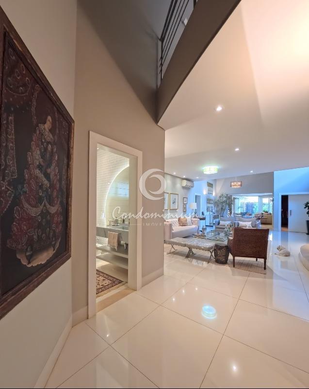 Casa de Condomínio com 4 quartos à venda, 464m² — foto 2 de 40