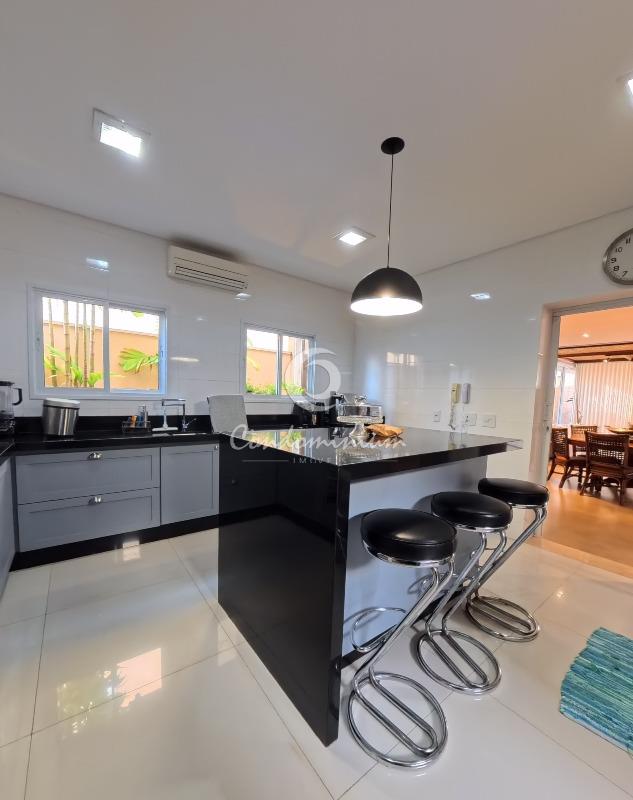 Casa de Condomínio com 4 quartos à venda, 464m² — foto 16 de 40