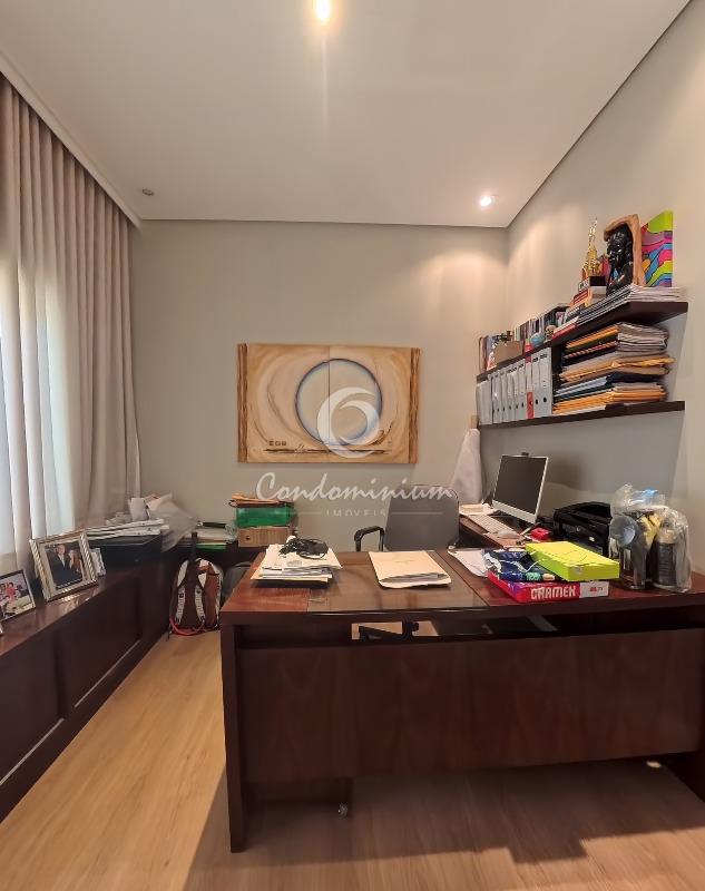Casa de Condomínio com 4 quartos à venda, 464m² — foto 4 de 40