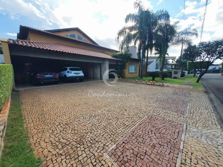 Casa de Condomínio com 4 quartos à venda, 730m² — foto 2 de 44