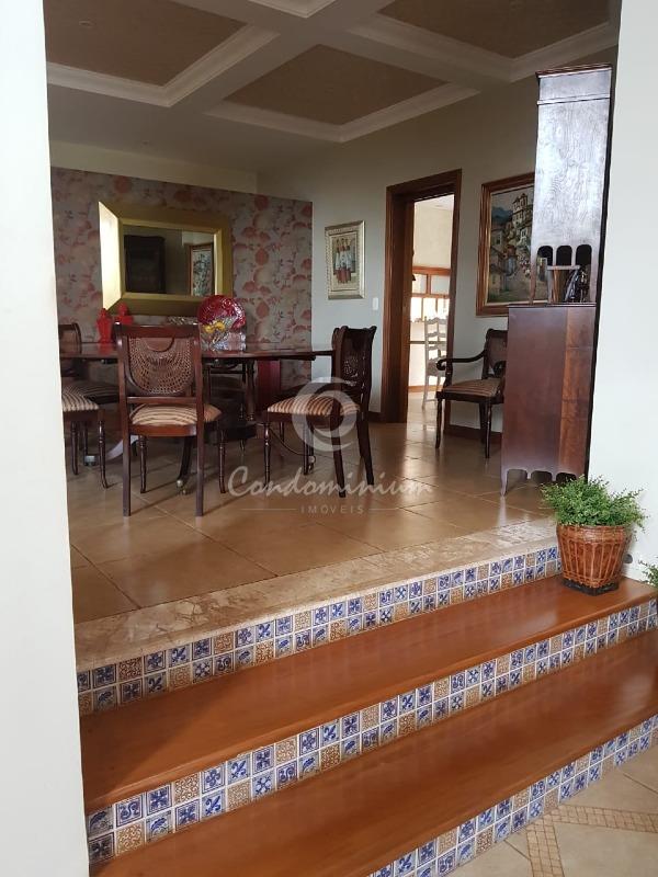 Casa de Condomínio com 5 quartos à venda, 676m² — foto 8 de 44