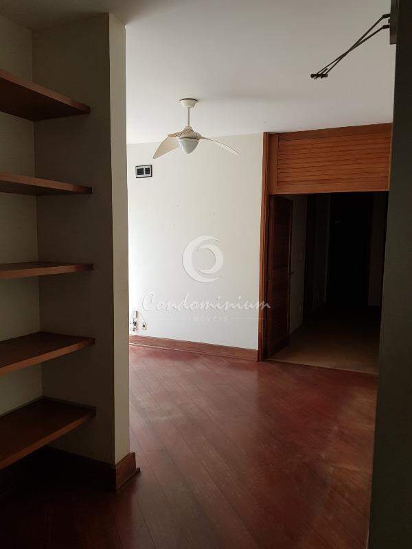 Imóvel Comercial com 4 quartos à venda, 500m² — foto 22 de 30