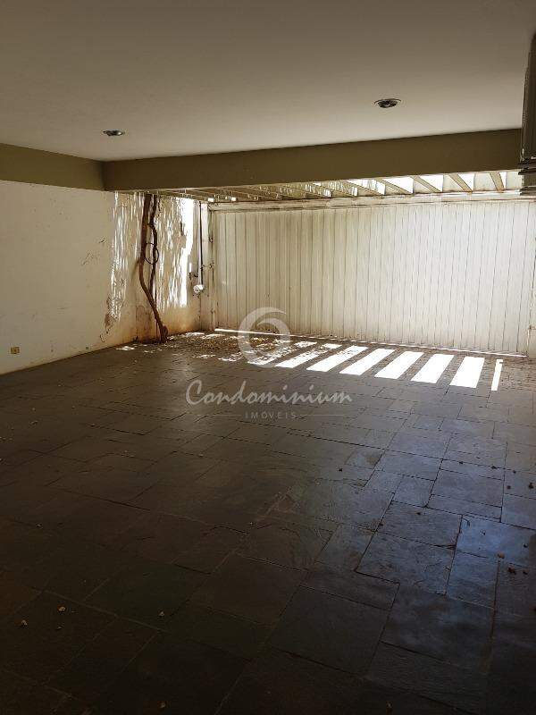 Imóvel Comercial com 4 quartos à venda, 500m² — foto 15 de 30