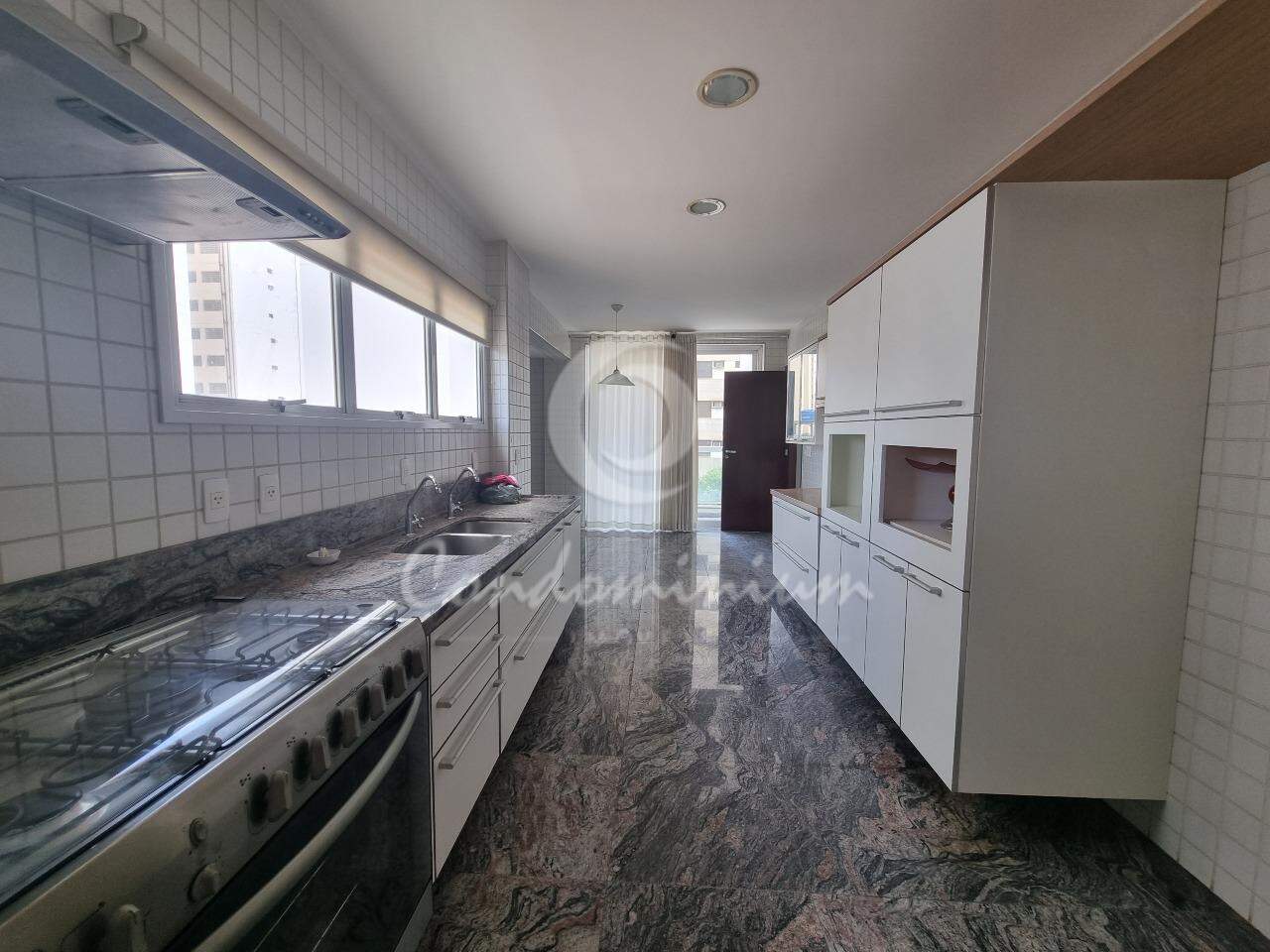 Apartamento com 4 quartos à venda, 270m² — foto 11 de 22