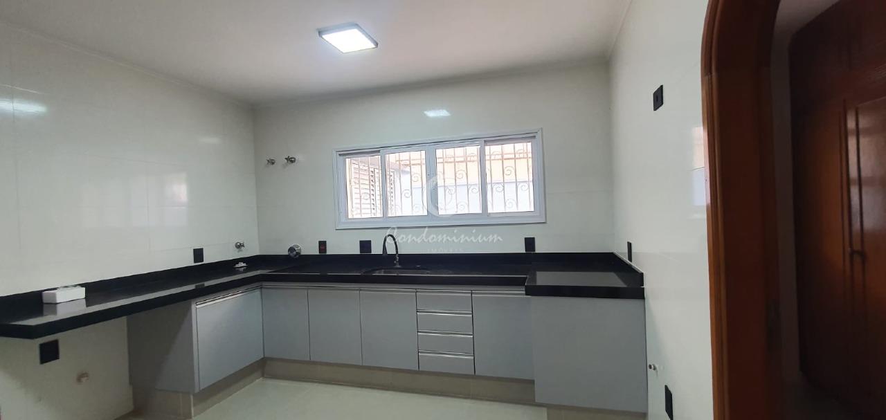 Casa  para aluguel, 463m² — foto 13 de 27