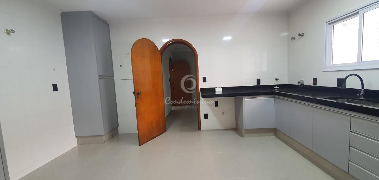 Casa  para aluguel, 463m² — foto 14 de 27