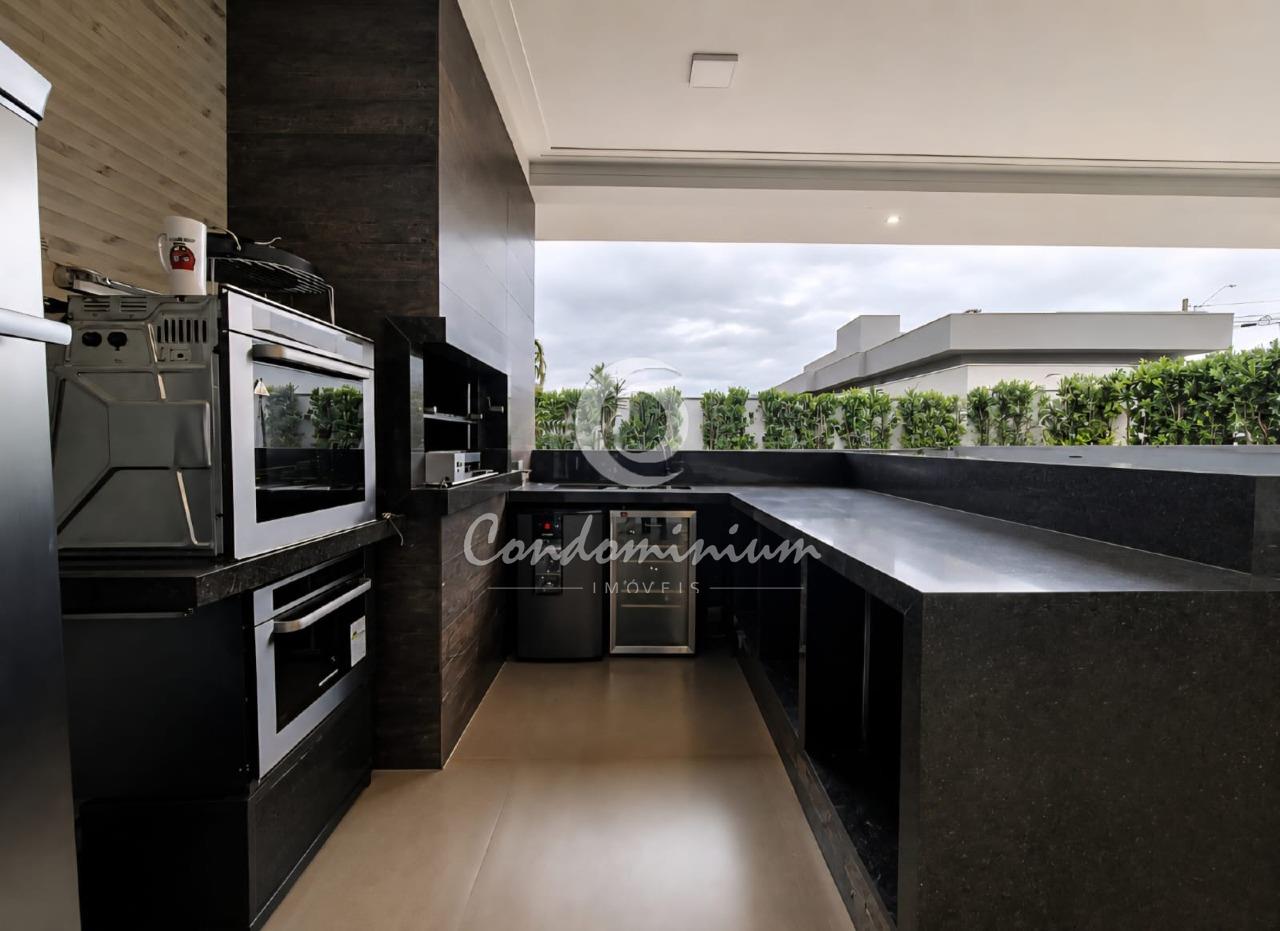 Casa de Condomínio com 3 quartos à venda, 250m² — foto 11 de 39