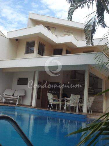 Casa com 4 quartos à venda, 328m² — foto 28 de 30