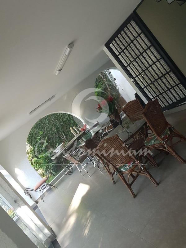 Casa com 3 quartos à venda, 337m² — foto 16 de 30