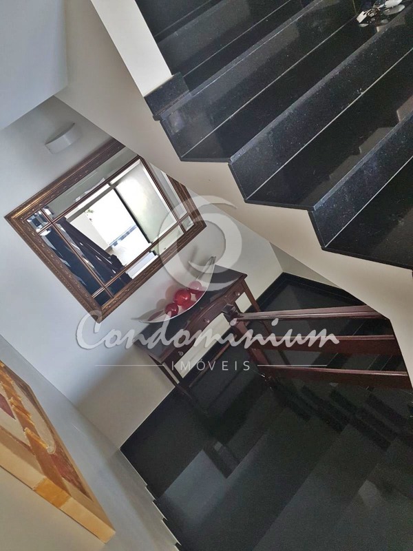 Casa com 3 quartos à venda, 337m² — foto 9 de 30