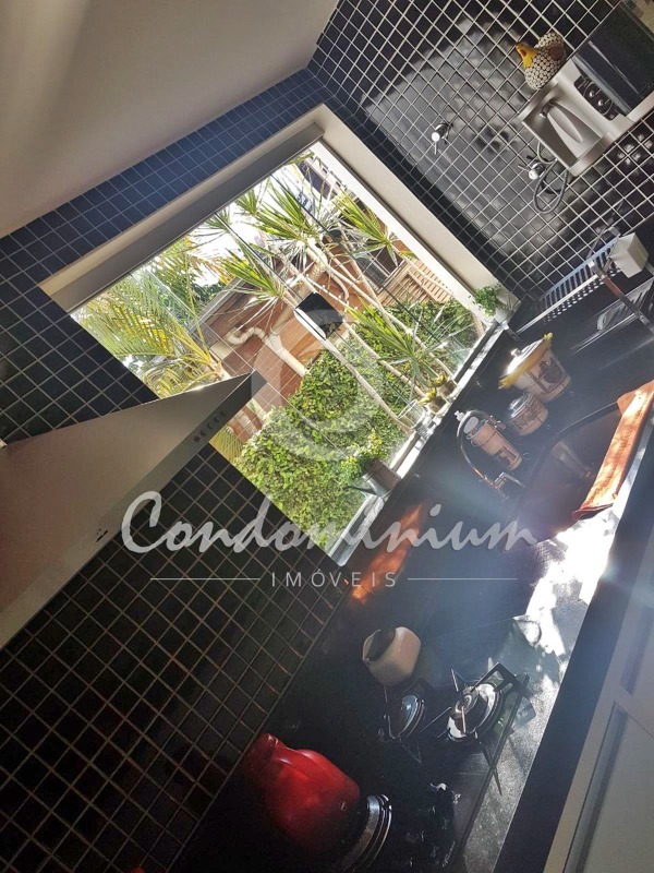 Casa com 3 quartos à venda, 337m² — foto 4 de 30