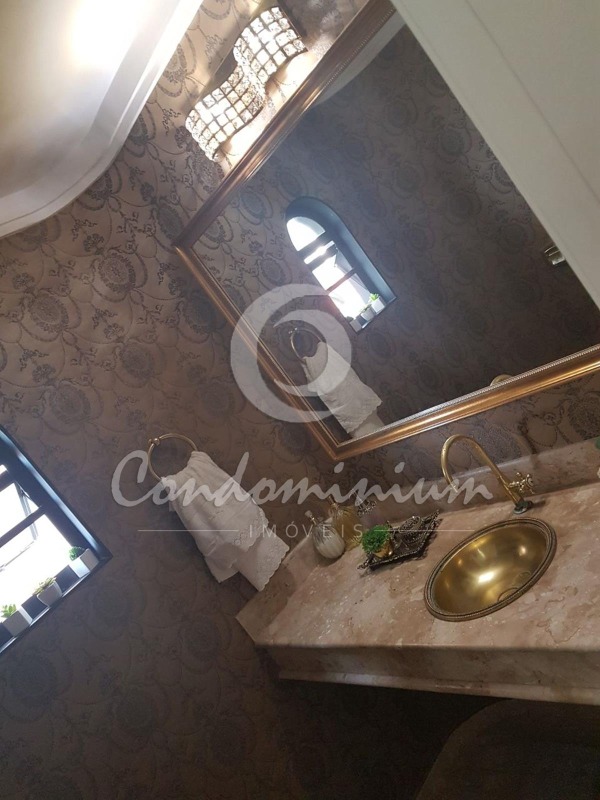 Casa com 3 quartos à venda, 337m² — foto 18 de 30