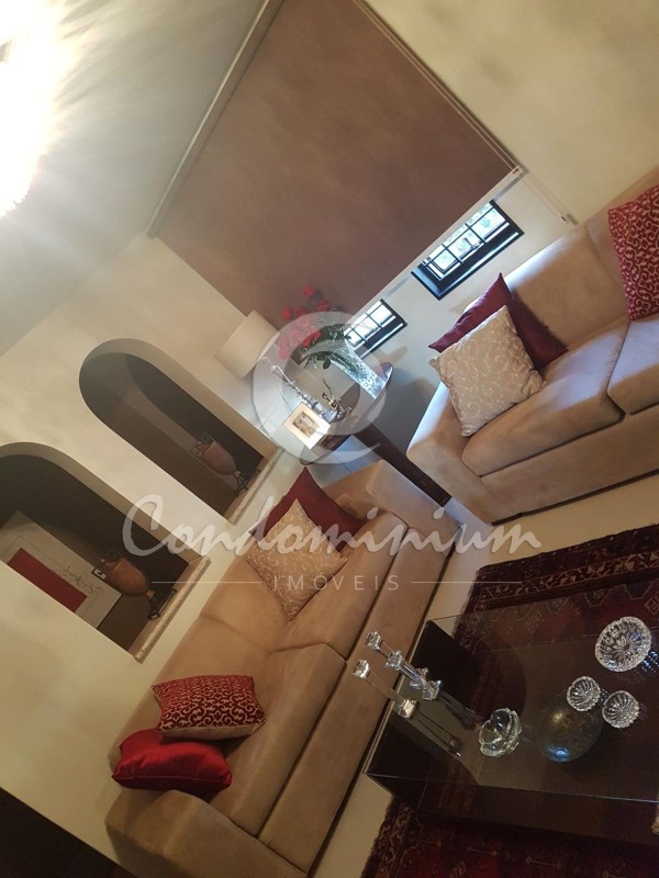 Casa com 3 quartos à venda, 337m² — foto 19 de 30