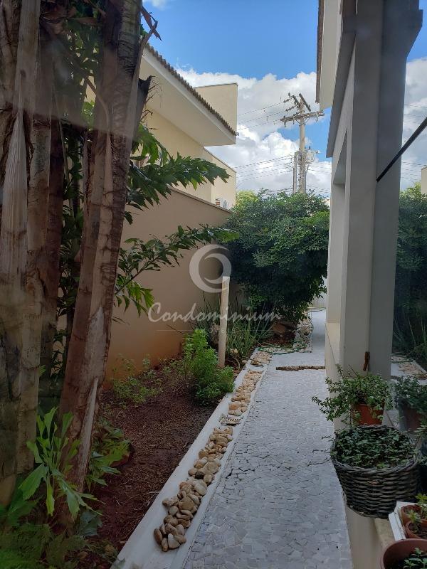 Casa de Condomínio com 3 quartos à venda, 405m² — foto 9 de 58