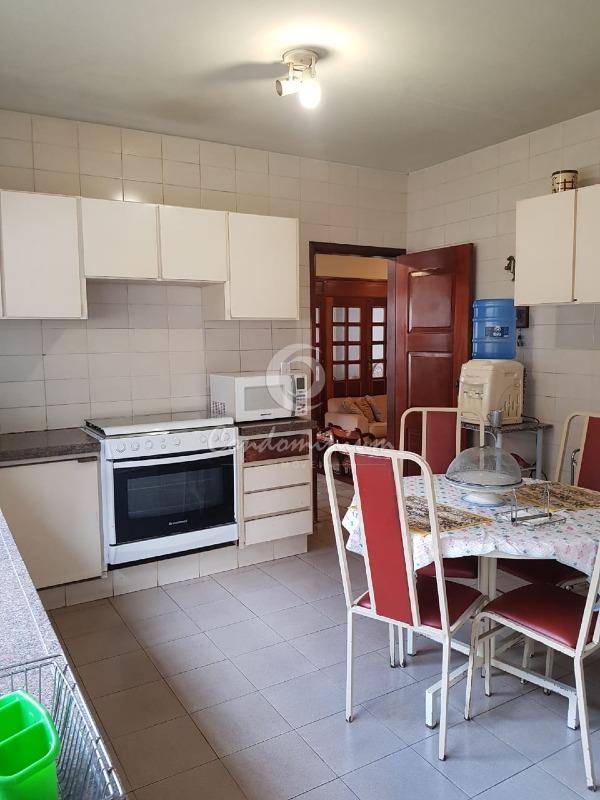 Casa com 3 quartos à venda, 300m² — foto 6 de 22