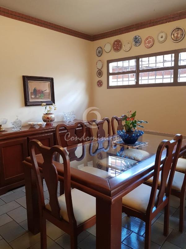 Casa com 3 quartos à venda, 300m² — foto 1 de 22