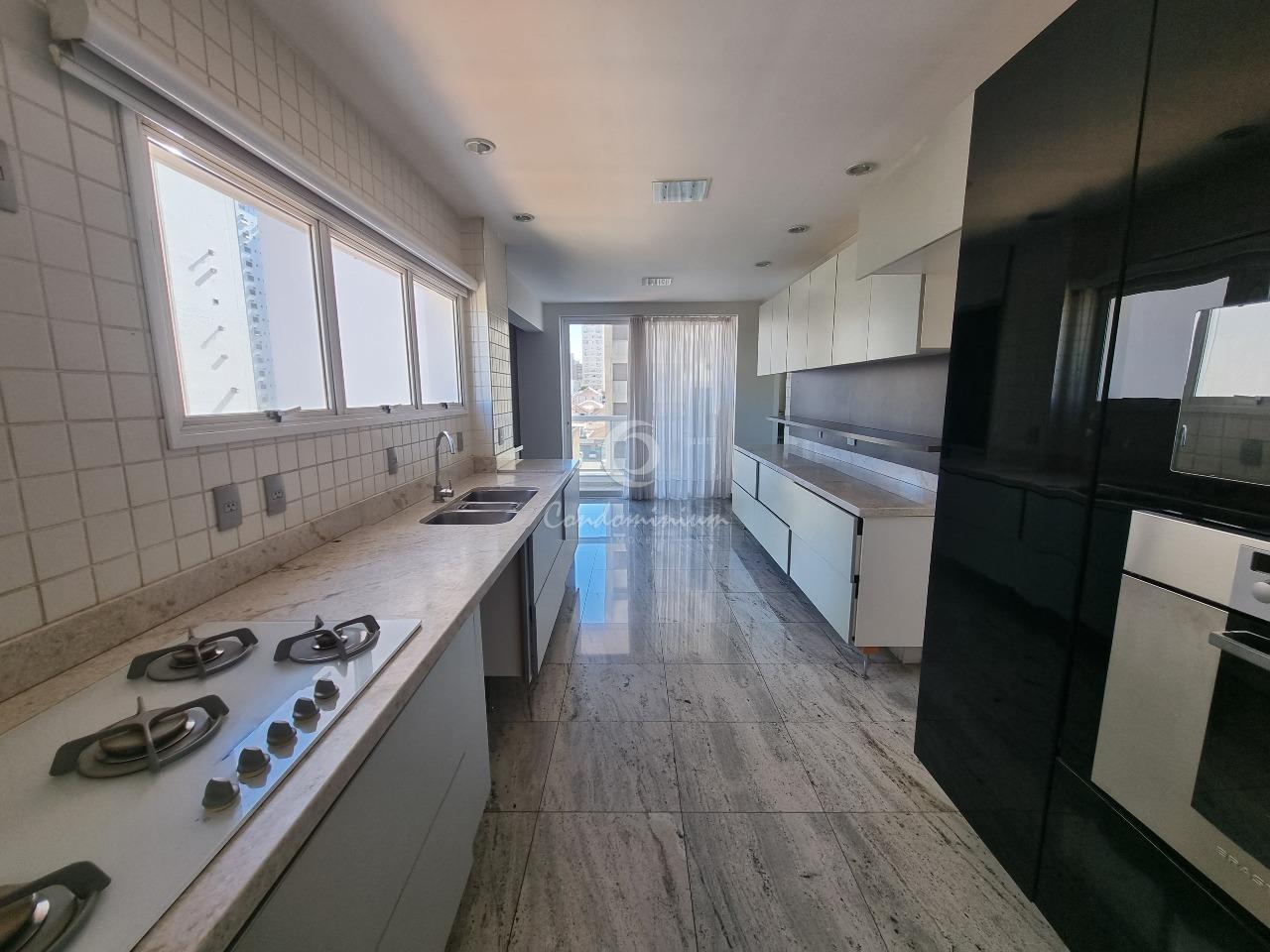 Apartamento com 4 quartos à venda, 270m² — foto 8 de 29