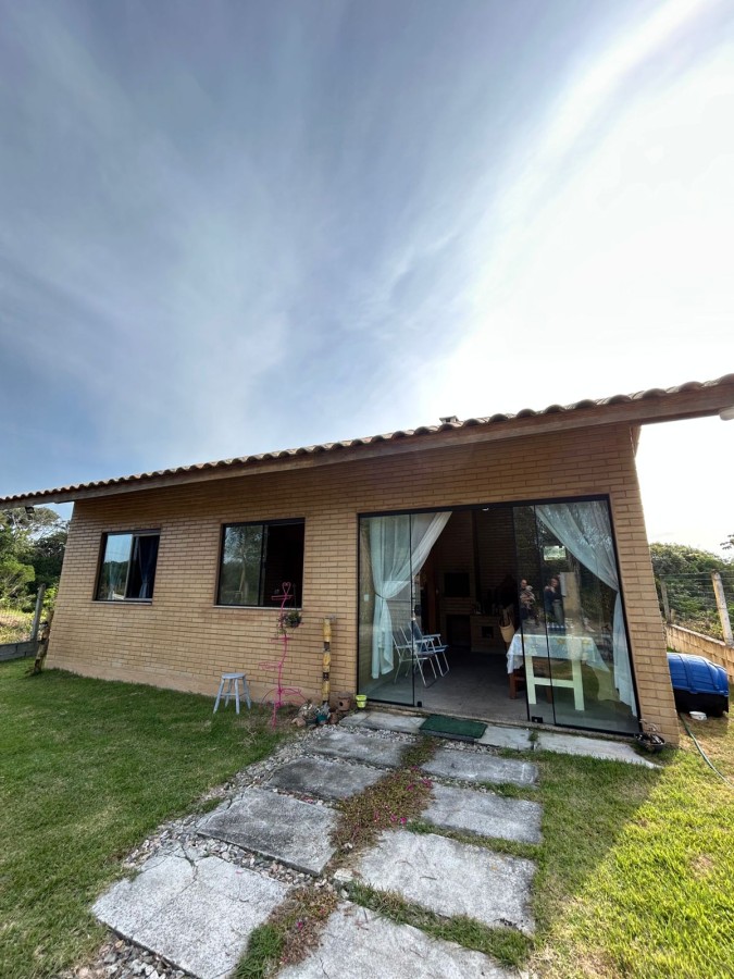 Casa à venda no Praia do Ervino: 