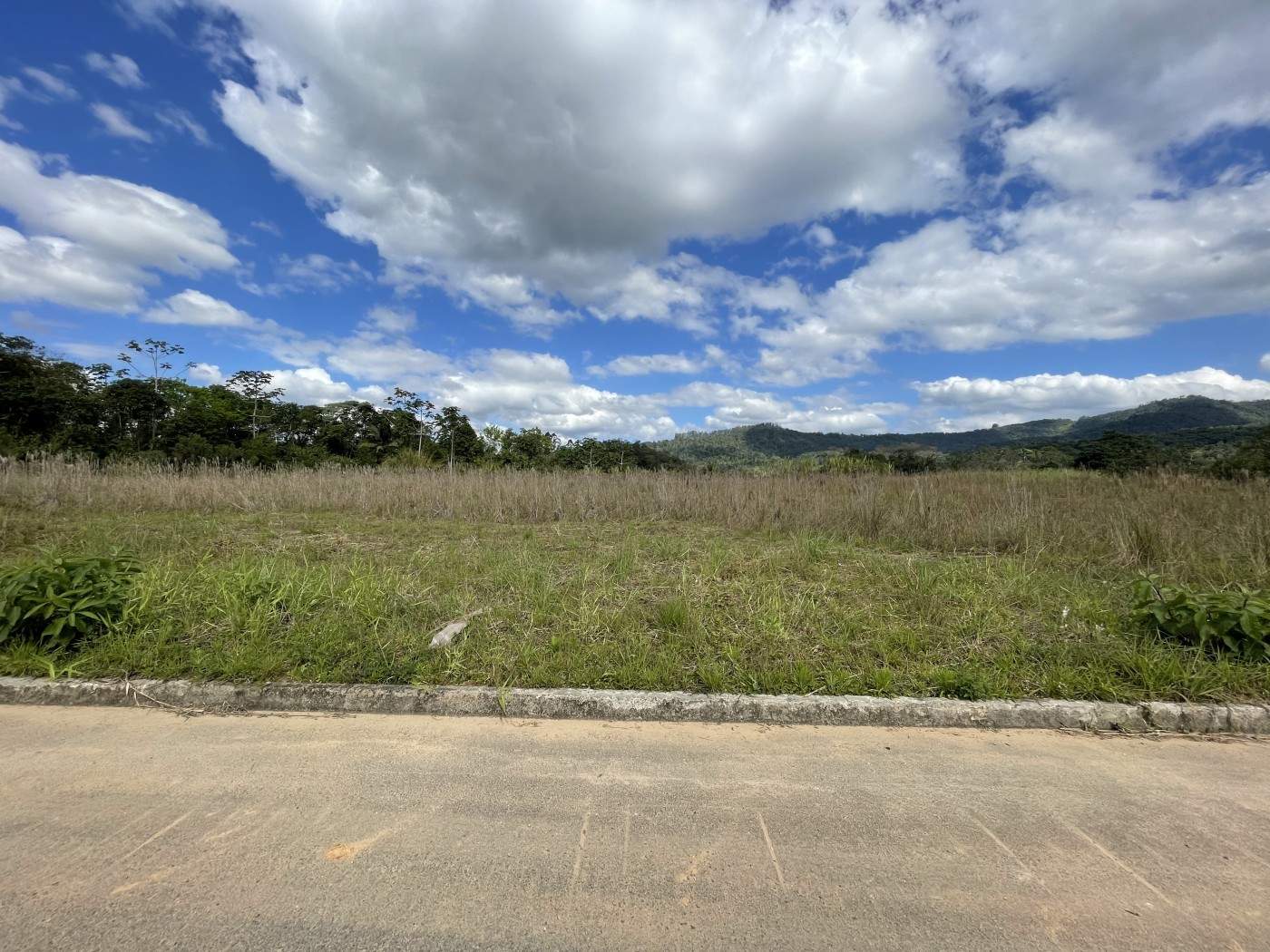 Terreno à venda no Três Rios do Norte: 