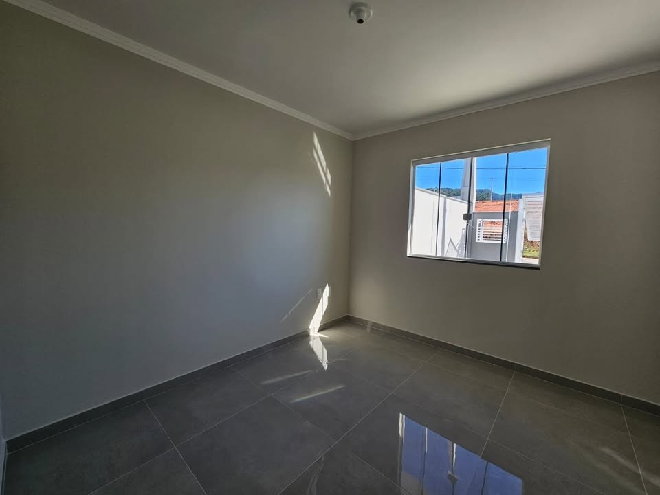 Casa à venda no Três Rios do Norte: 