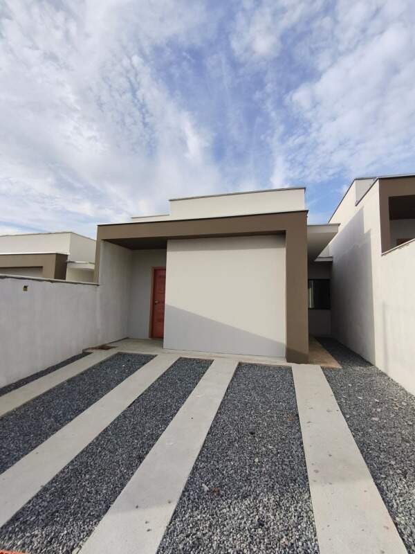 Casa à venda no Corticeira: 