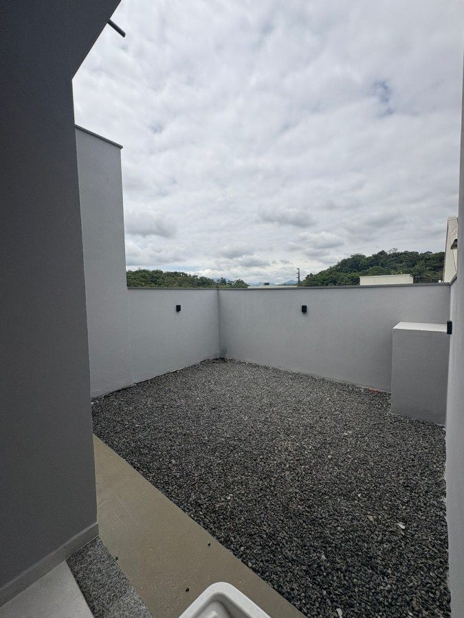 Casa à venda no Três Rios do Norte: 