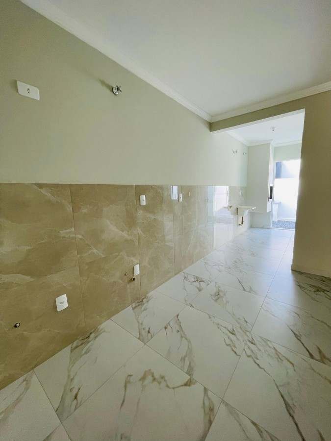 Casa à venda no Jaraguá 99: 