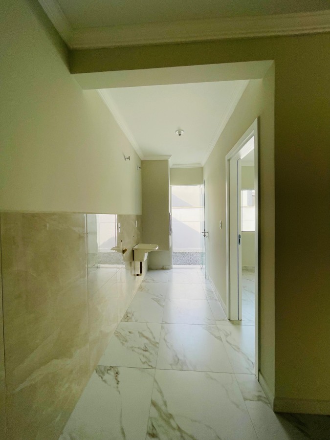 Casa à venda no Jaraguá 99: 